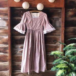 Vintage prairie dress pastel handmade floral renaissance cottagecore lace trim